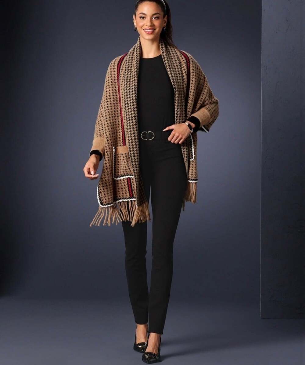 Amanda Royal Houndstooth Wool Poncho Brown Beige Open Front Fringed Shawl
